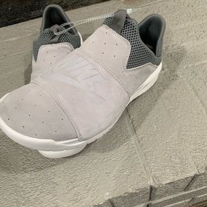Brand New Benassi SLP Wolf Nike